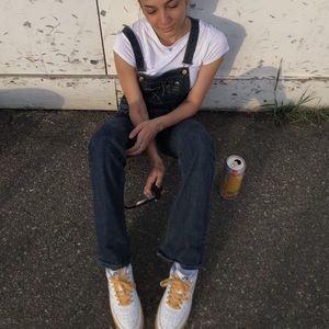 Meet your Posher, Selena